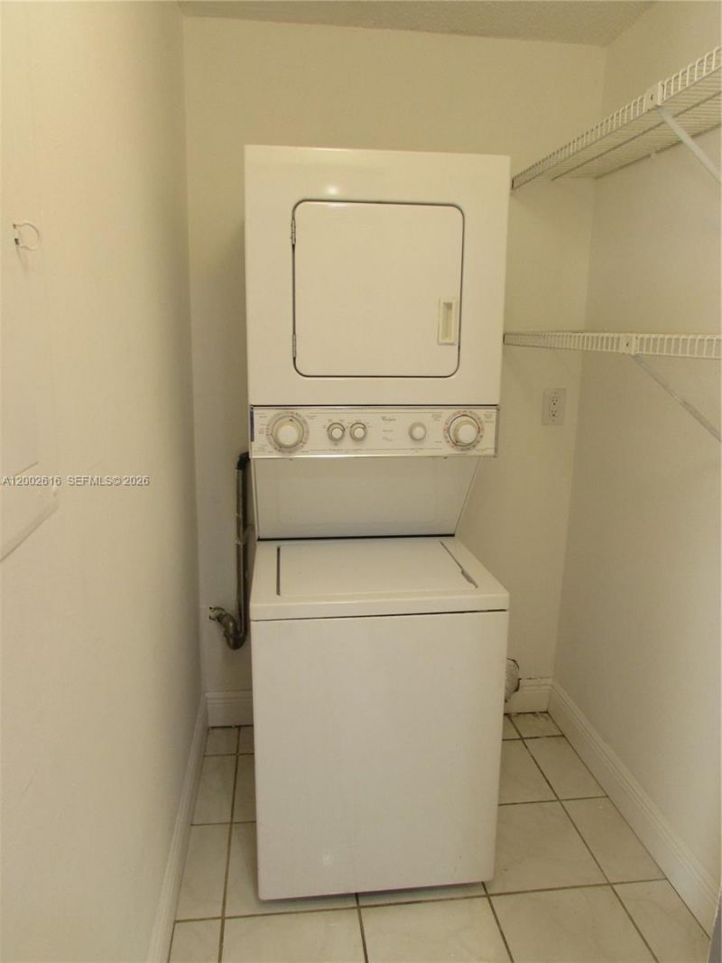 5555 Ludlam Rd , Unit 23, South Miami, FL 33155 Photo