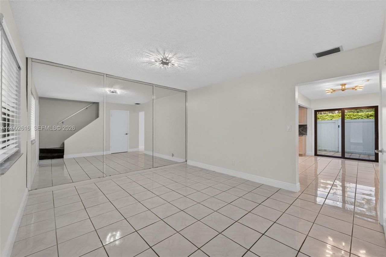 5555 Ludlam Rd, Unit 23, South Miami, FL 33155 Photo