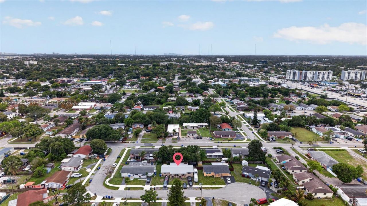 5814 Cleveland St , Hollywood, FL 33021 Photo