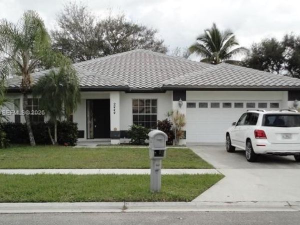 2444 Stonegate Dr , Wellington, FL 33414
