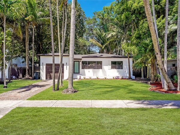 1315 NE 130th St , North Miami, FL 33161