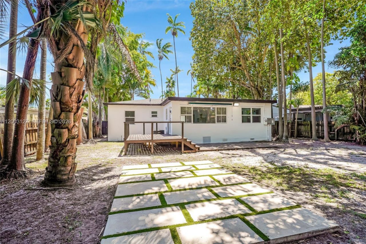 1315 NE 130th St , North Miami, FL 33161 Photo