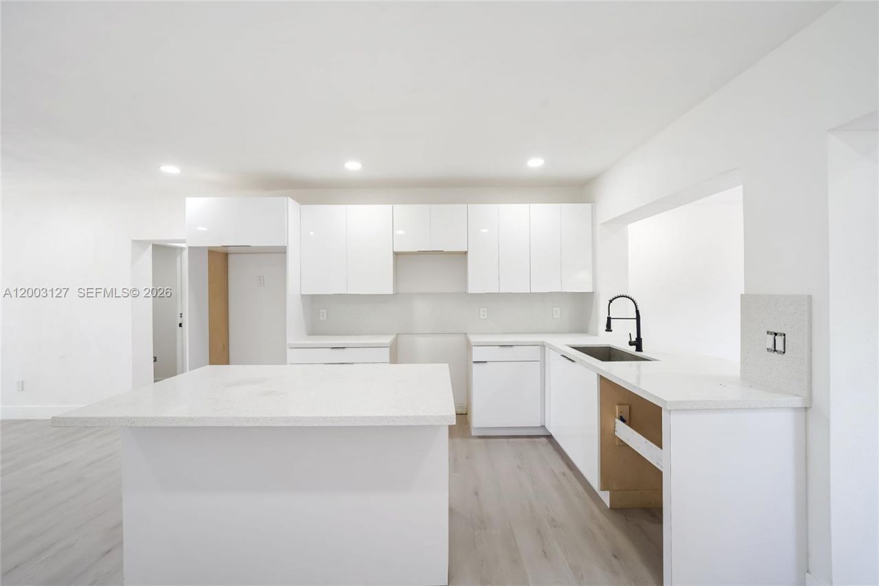 1315 NE 130th St , North Miami, FL 33161 Photo