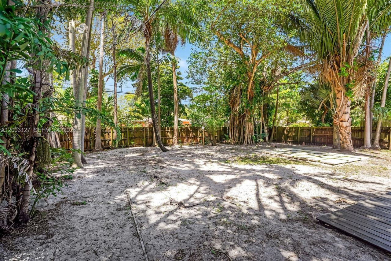 1315 NE 130th St , North Miami, FL 33161 Photo