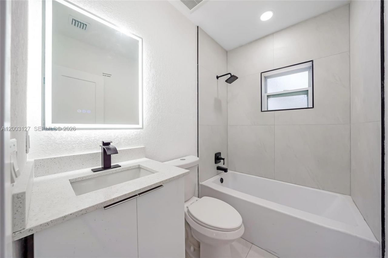 1315 NE 130th St , North Miami, FL 33161 Photo