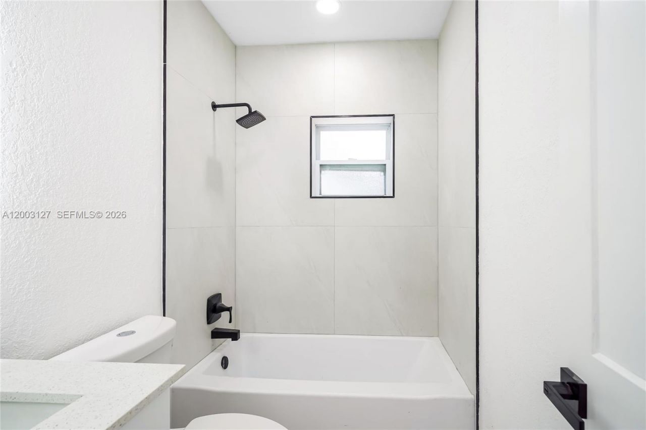 1315 NE 130th St , North Miami, FL 33161 Photo