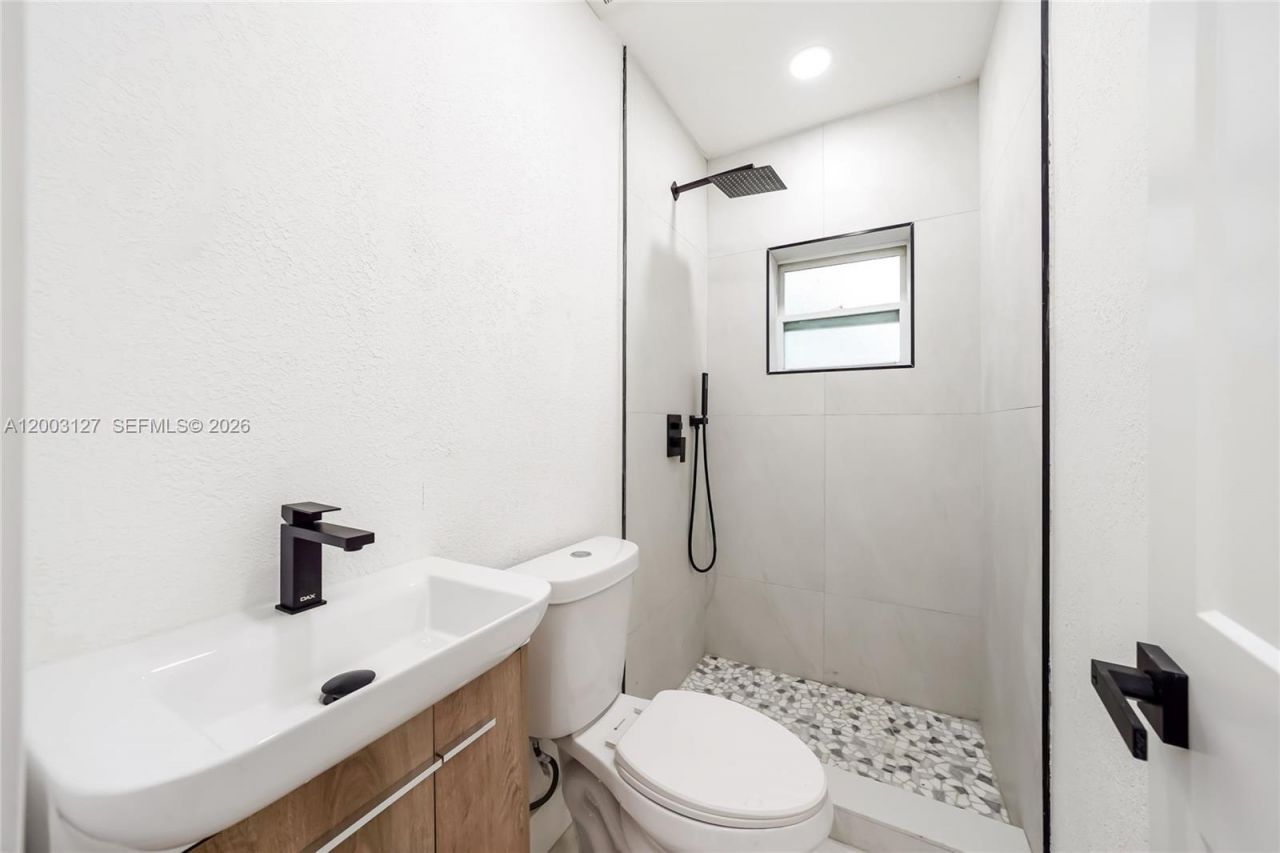 1315 NE 130th St , North Miami, FL 33161 Photo