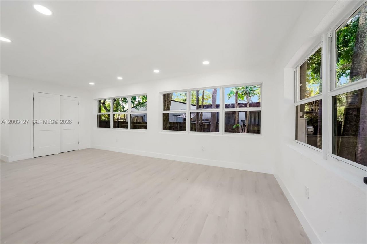 1315 NE 130th St , North Miami, FL 33161 Photo