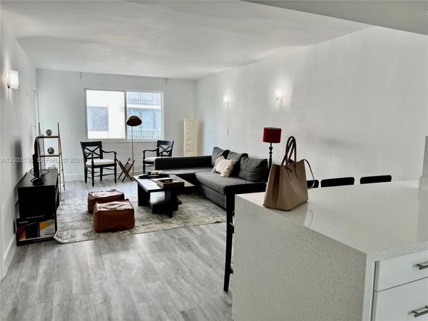 240 Galen Dr , Unit 302, Key Biscayne, FL 33149