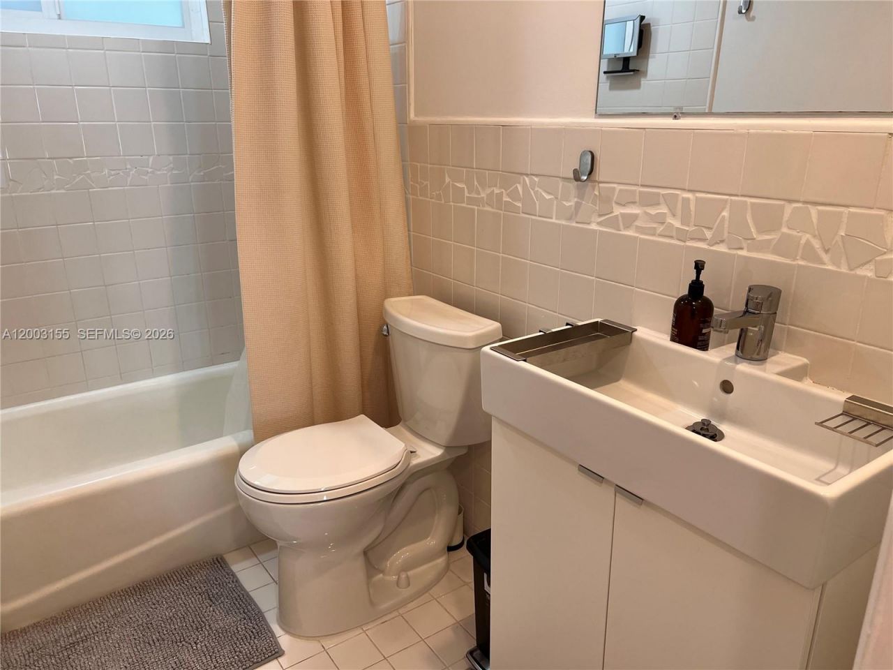 240 Galen Dr , Unit 302, Key Biscayne, FL 33149 Photo