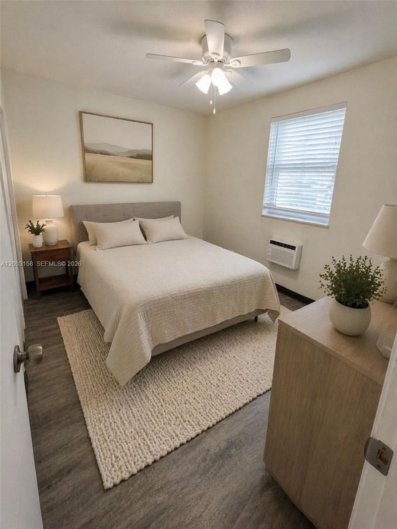 1181 NW 8th St Rd , Unit 12, Miami, FL 33136 Photo