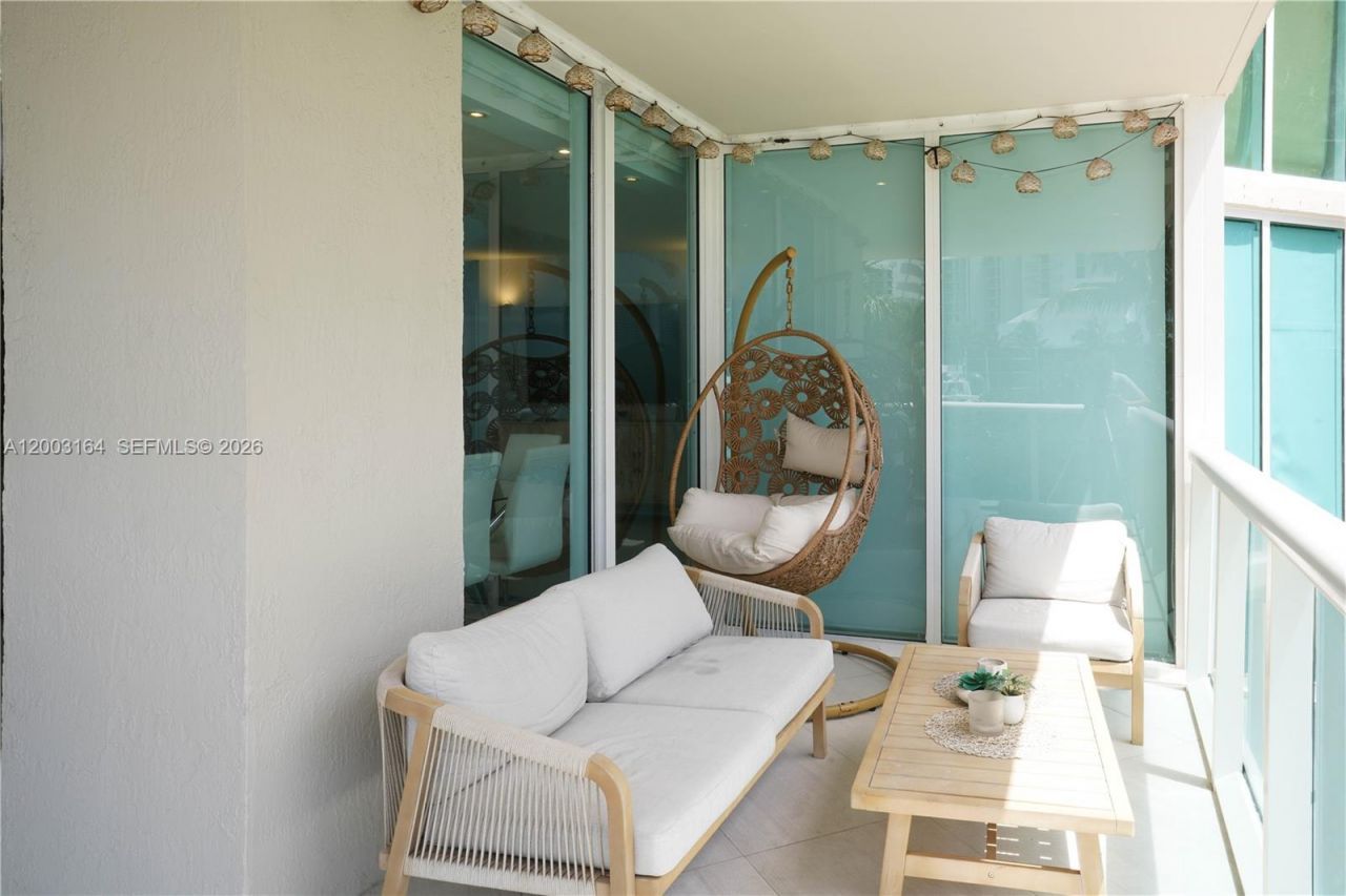 3370 Hidden Bay Dr, Unit 213, Aventura, FL 33180 Photo