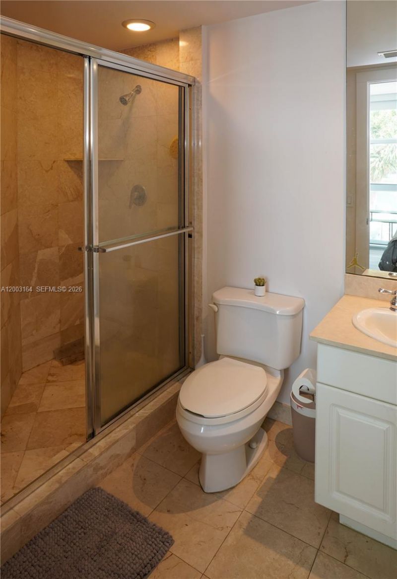 3370 Hidden Bay Dr, Unit 213, Aventura, FL 33180 Photo