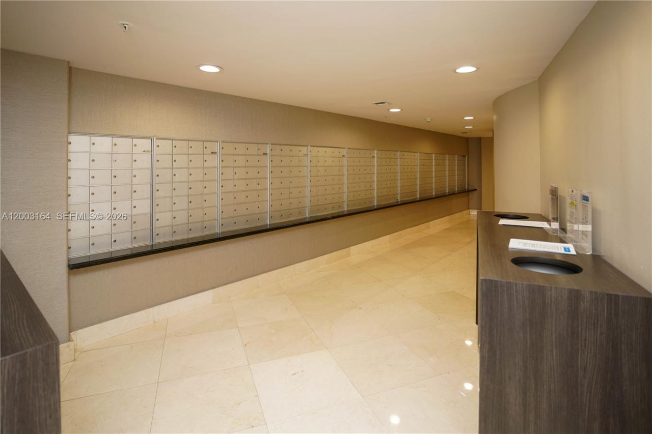 3370 Hidden Bay Dr, Unit 213, Aventura, FL 33180 Photo