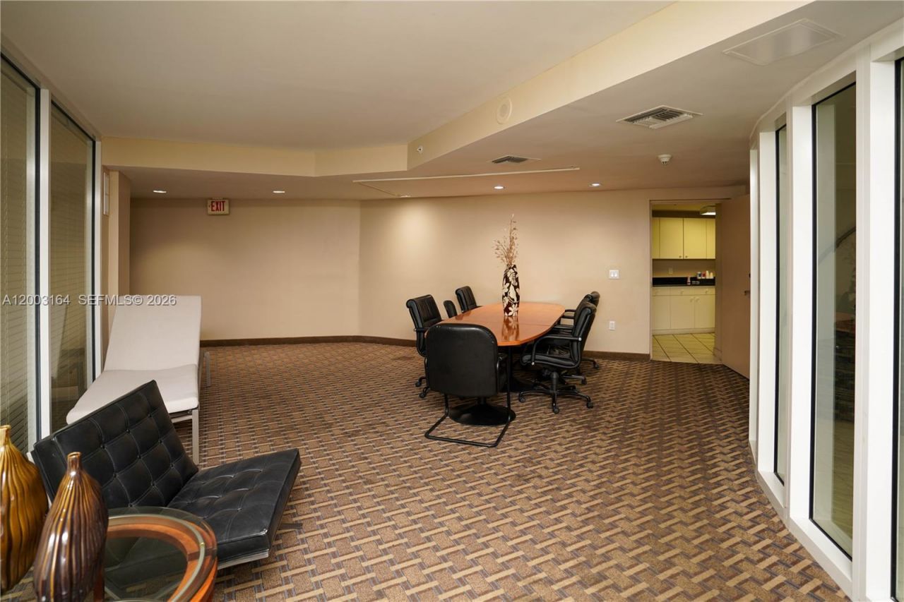 3370 Hidden Bay Dr, Unit 213, Aventura, FL 33180 Photo