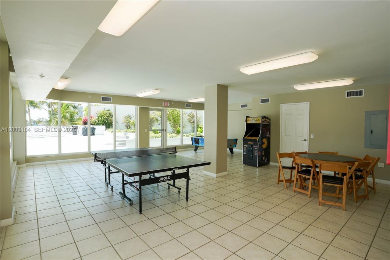 3370 Hidden Bay Dr, Unit 213, Aventura, FL 33180 Photo