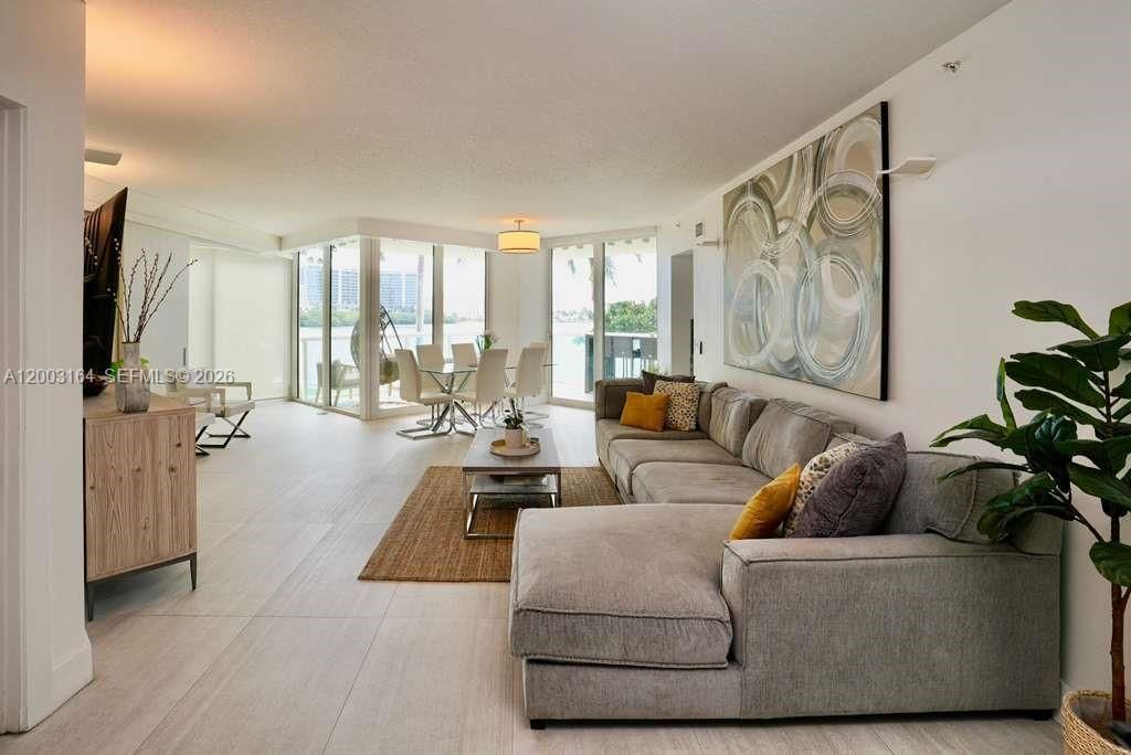 3370 Hidden Bay Dr, Unit 213, Aventura, FL 33180 Photo