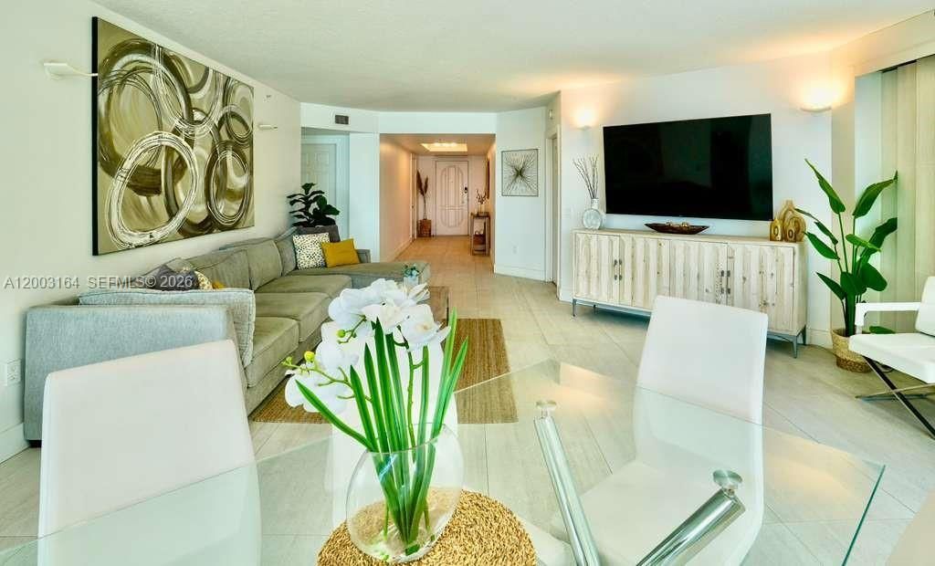 3370 Hidden Bay Dr, Unit 213, Aventura, FL 33180 Photo