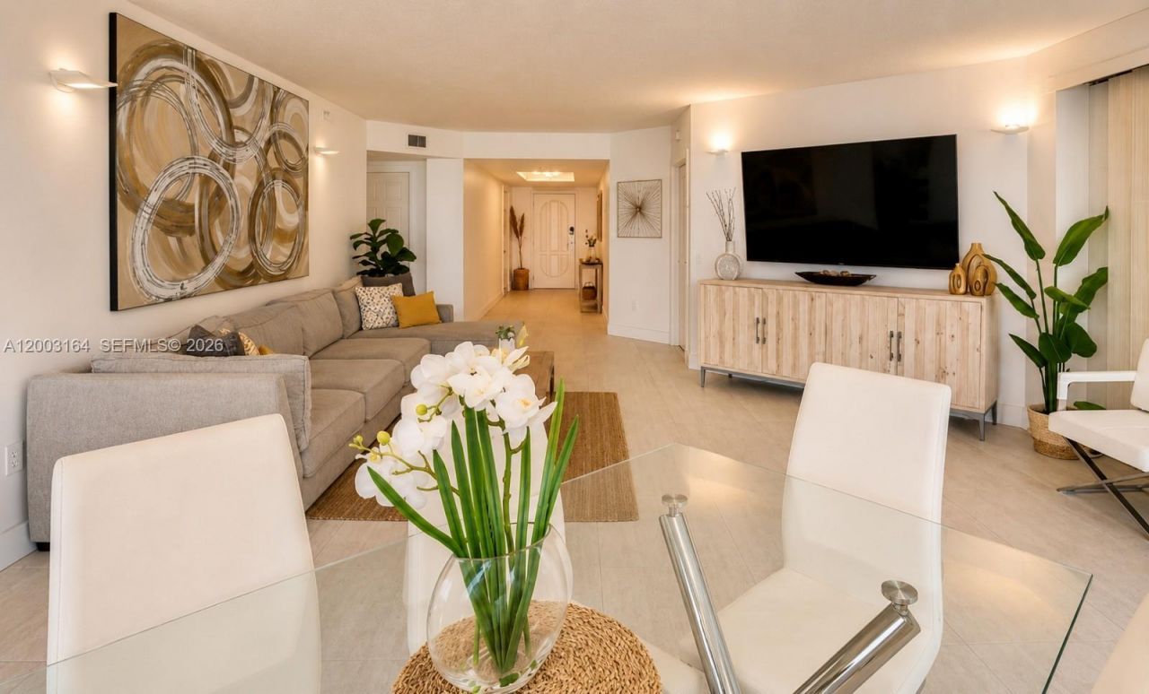 3370 Hidden Bay Dr, Unit 213, Aventura, FL 33180 Photo