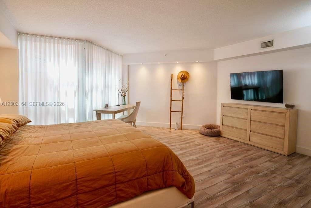 3370 Hidden Bay Dr, Unit 213, Aventura, FL 33180 Photo