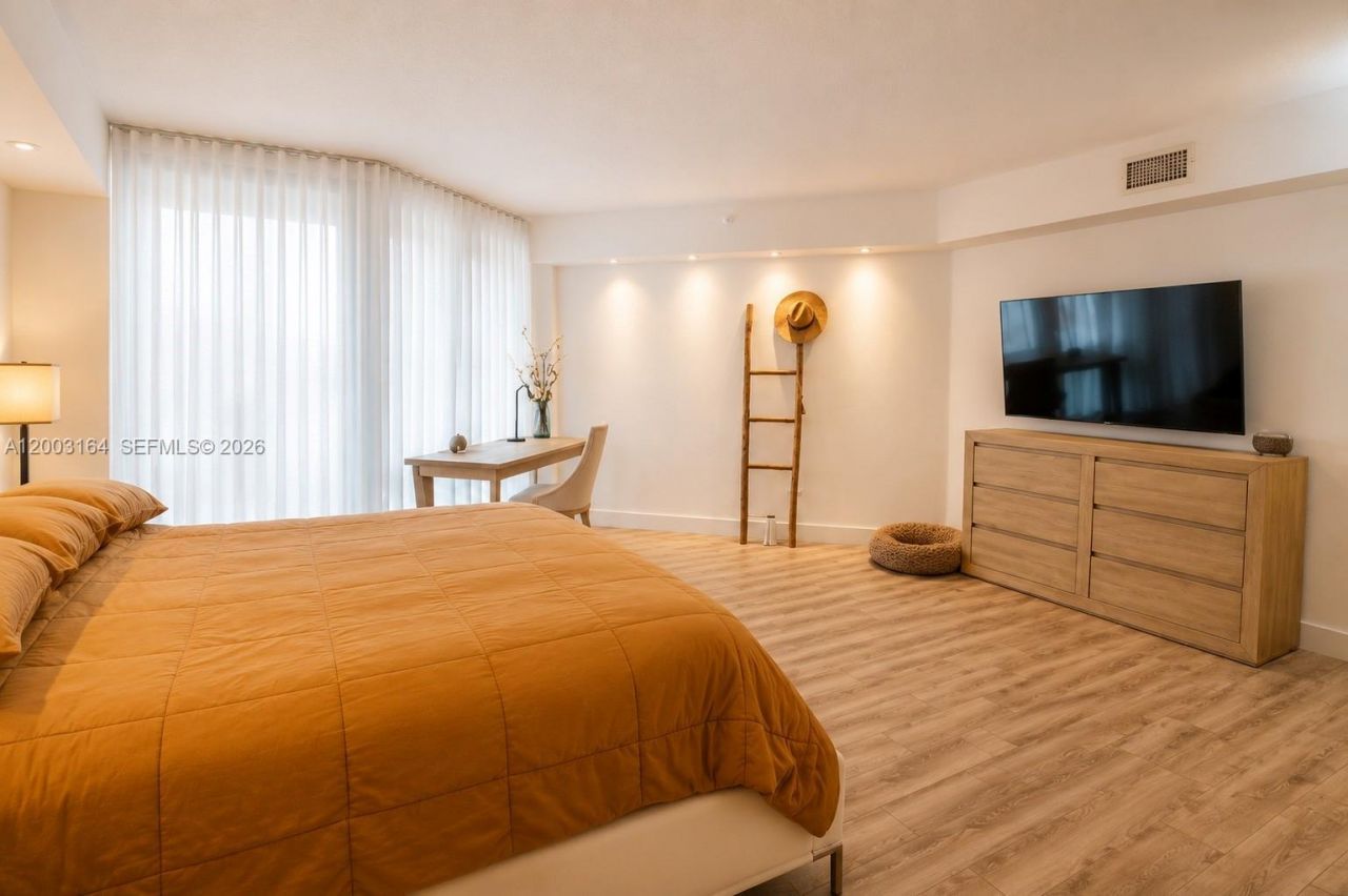 3370 Hidden Bay Dr, Unit 213, Aventura, FL 33180 Photo