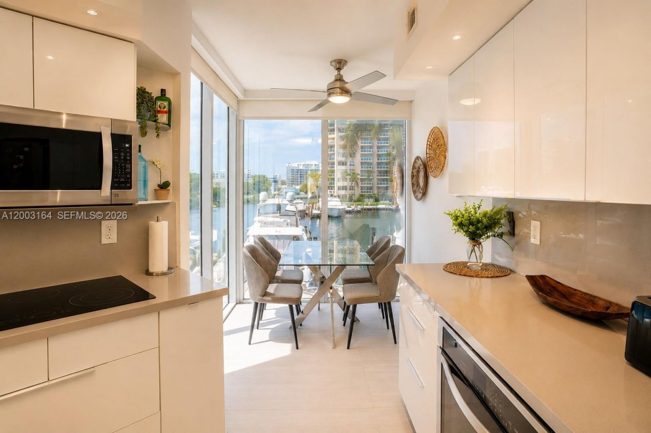 3370 Hidden Bay Dr, Unit 213, Aventura, FL 33180 Photo