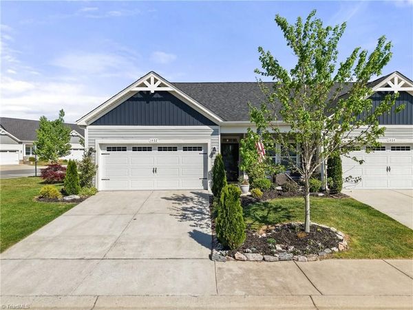 1402 Hunting Hawk Lane , Kernersville, NC 27284