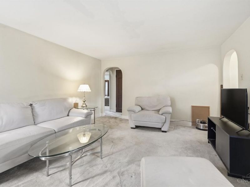 3294 Alpine Place, Cincinnati, OH 45211 Photo 11