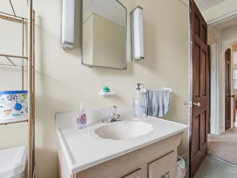 3294 Alpine Place, Cincinnati, OH 45211 Photo 25