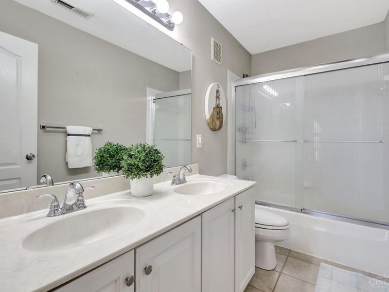 6215 Holly Hill Lane, West Chester, OH 45069 Photo 35