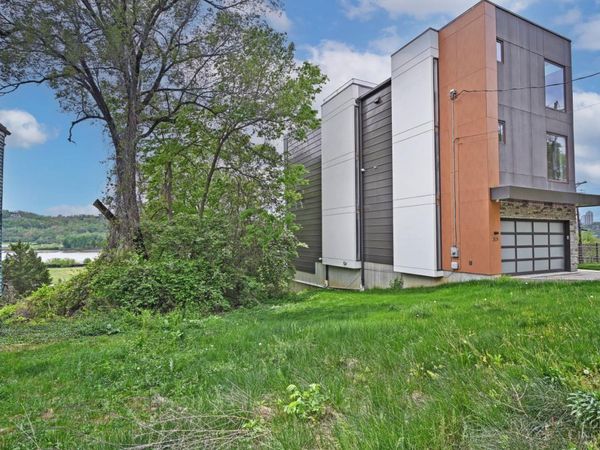 2831 Hoff Avenue, Cincinnati, OH 45226