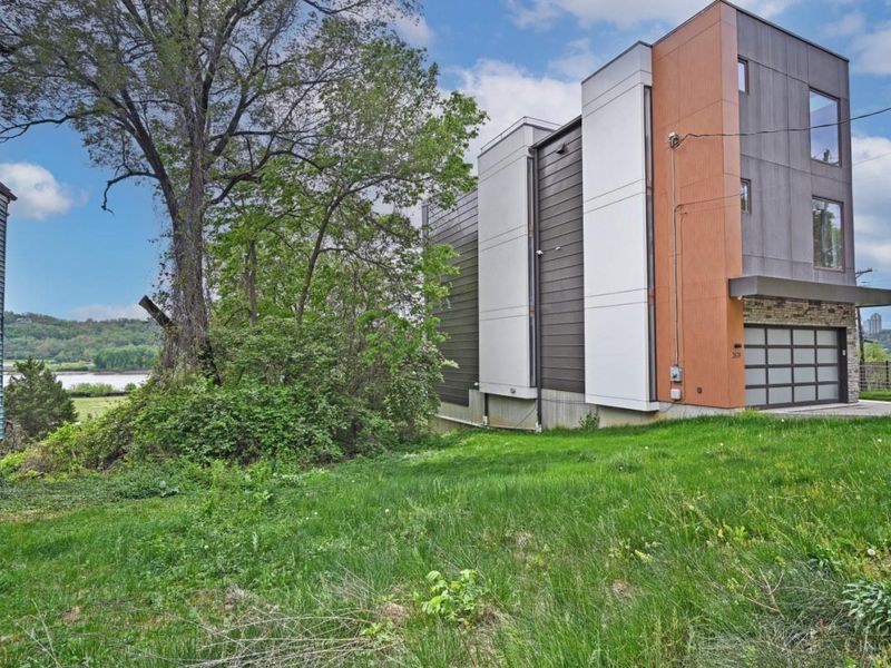 2831 Hoff Avenue, Cincinnati, OH 45226 Photo 1