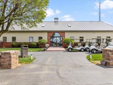 985 S Simpson Drive, Winchester, IN 47394