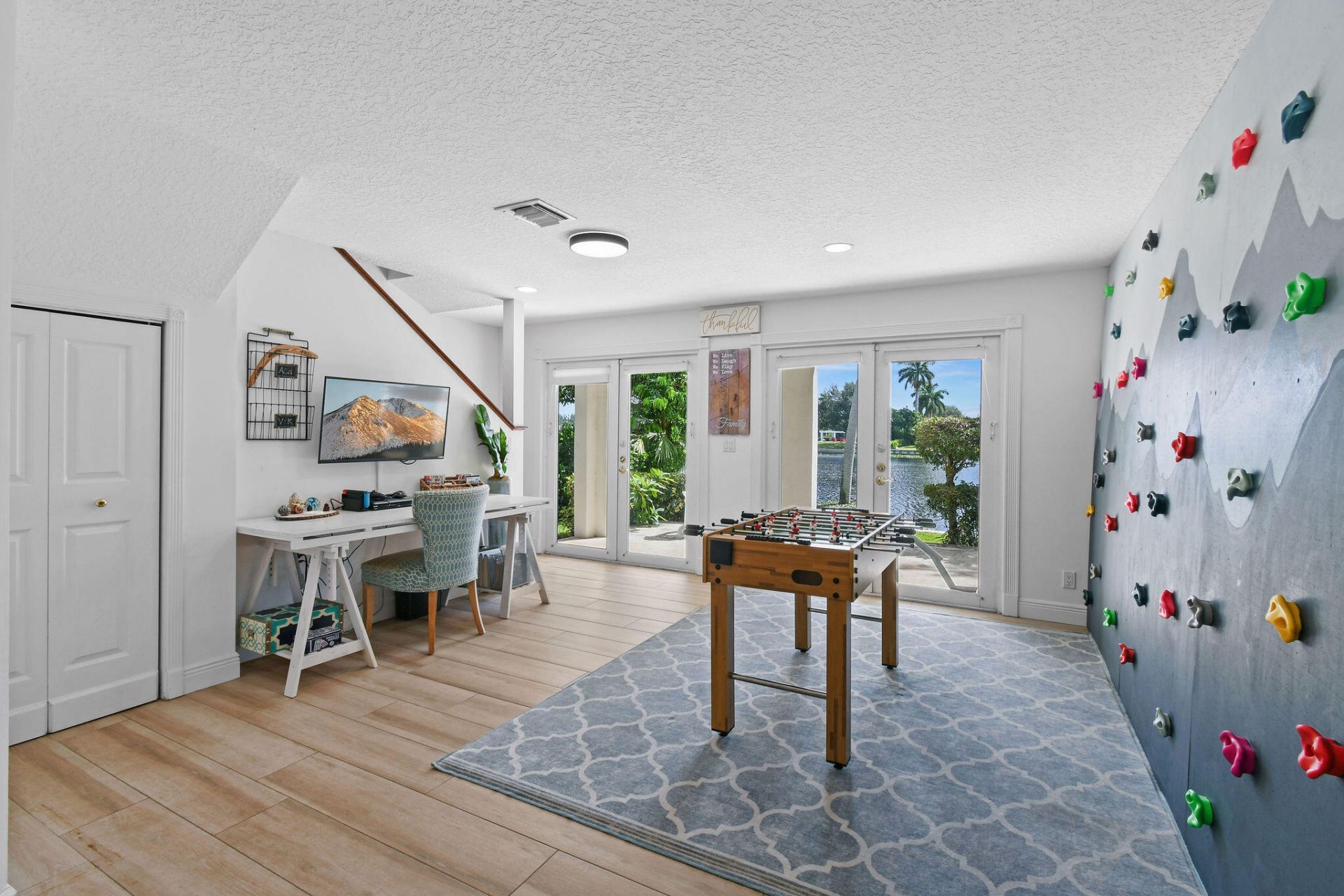 8110 W Lake Drive, West Palm Beach, FL 33406 Photo