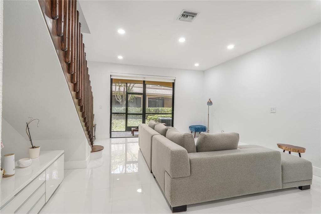 4204 Vineyard Circle, Unit 2, Weston, FL 33332 Photo