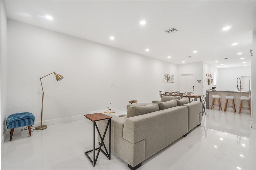 4204 Vineyard Circle, Unit 2, Weston, FL 33332 Photo