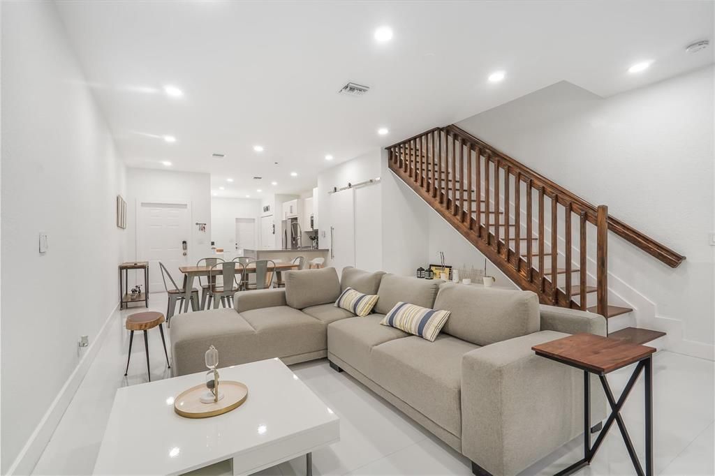 4204 Vineyard Circle, Unit 2, Weston, FL 33332 Photo