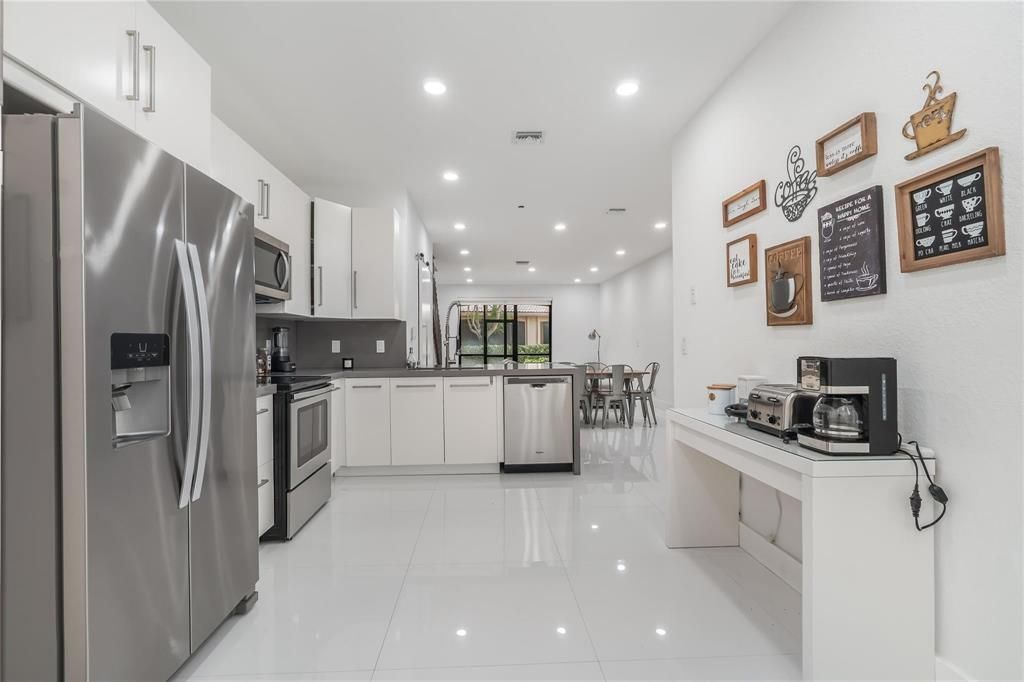 4204 Vineyard Circle, Unit 2, Weston, FL 33332 Photo