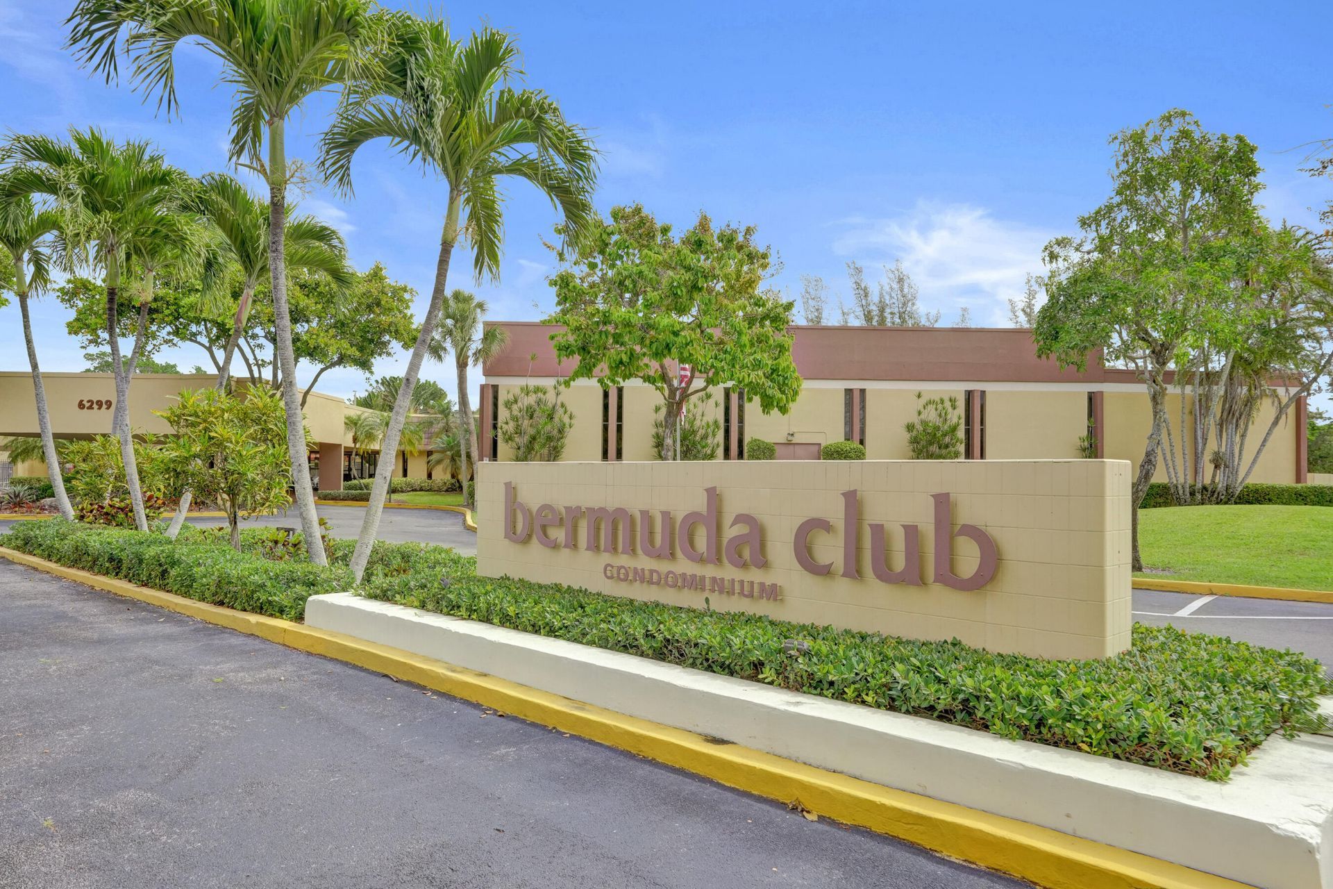 6051 NW 61st Avenue, Unit 202, Tamarac, FL 33319 Photo