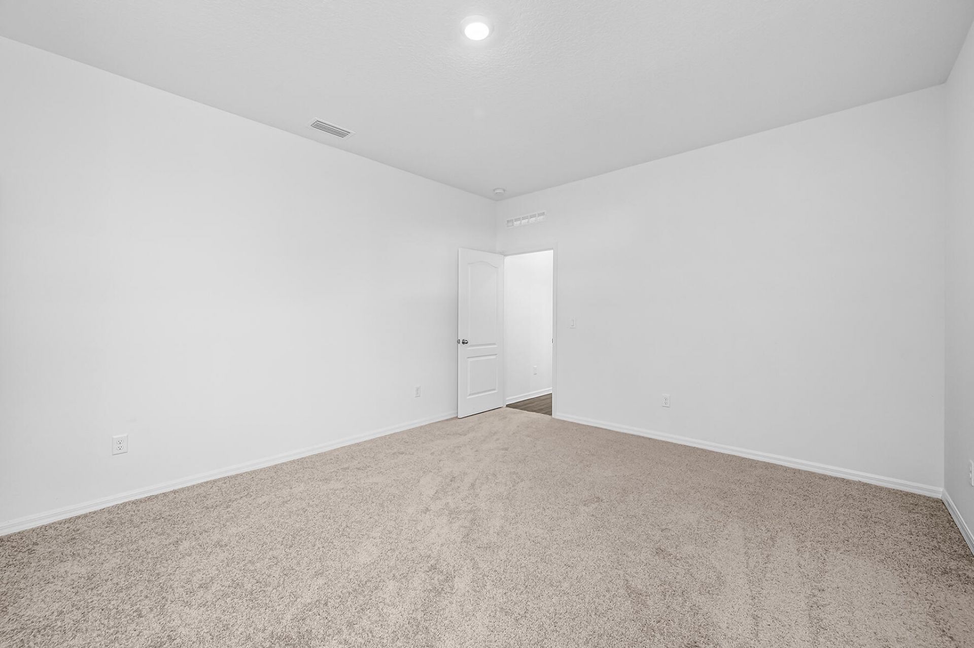 8585 101st Avenue, Vero Beach, FL 32967 Photo