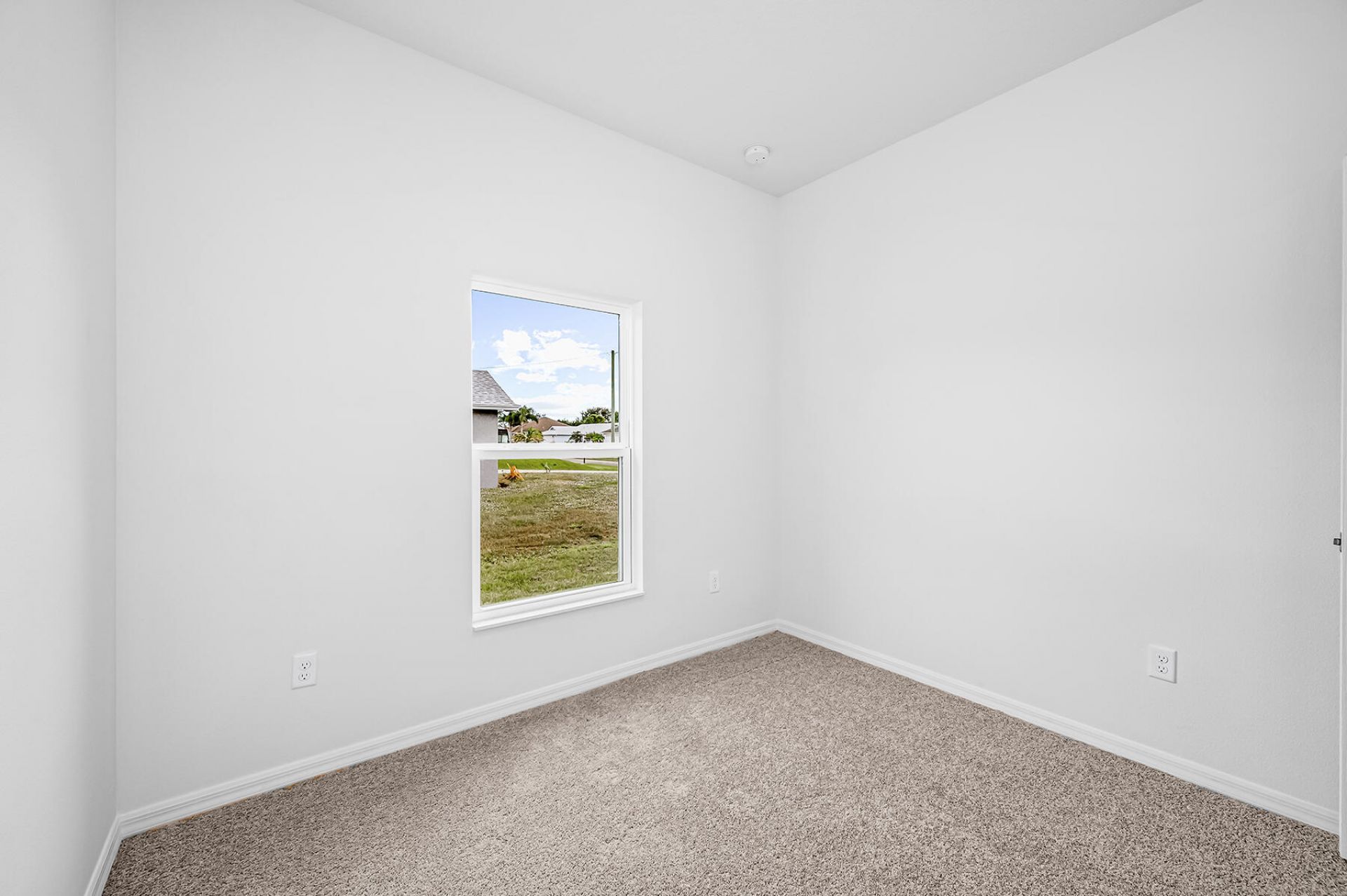 8585 101st Avenue, Vero Beach, FL 32967 Photo
