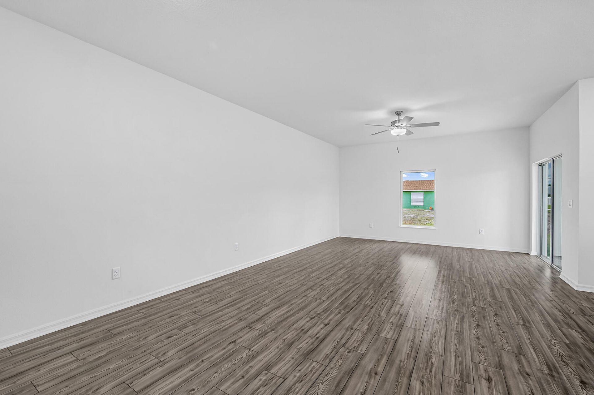 8585 101st Avenue, Vero Beach, FL 32967 Photo