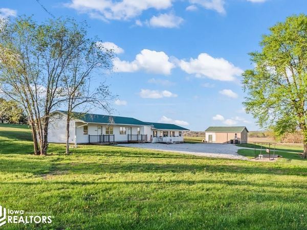 313 Old Hwy 2, Cantril, IA 52542