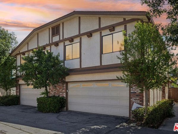 18424 Keswick Street, Unit 12, Reseda, CA 91335