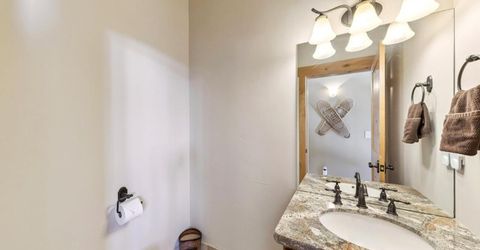 1198 Pyramid Circle, South Lake Tahoe, CA 96150 Photo