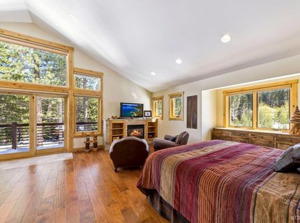 1198 Pyramid Circle, South Lake Tahoe, CA 96150 Photo