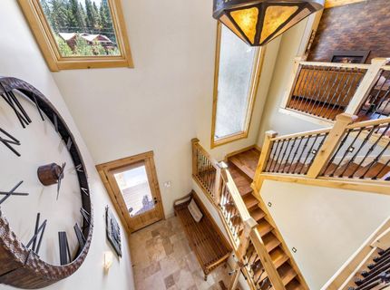 1198 Pyramid Circle, South Lake Tahoe, CA 96150 Photo