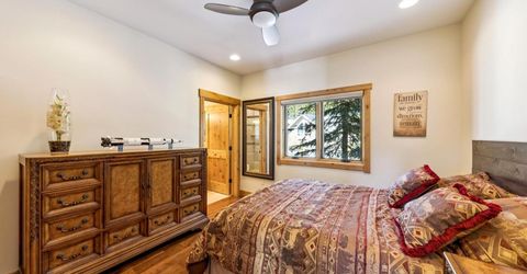 1198 Pyramid Circle, South Lake Tahoe, CA 96150 Photo