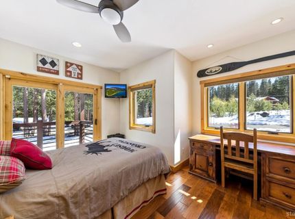 1198 Pyramid Circle, South Lake Tahoe, CA 96150 Photo