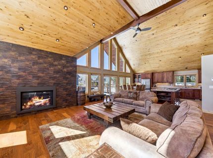 1198 Pyramid Circle, South Lake Tahoe, CA 96150 Photo